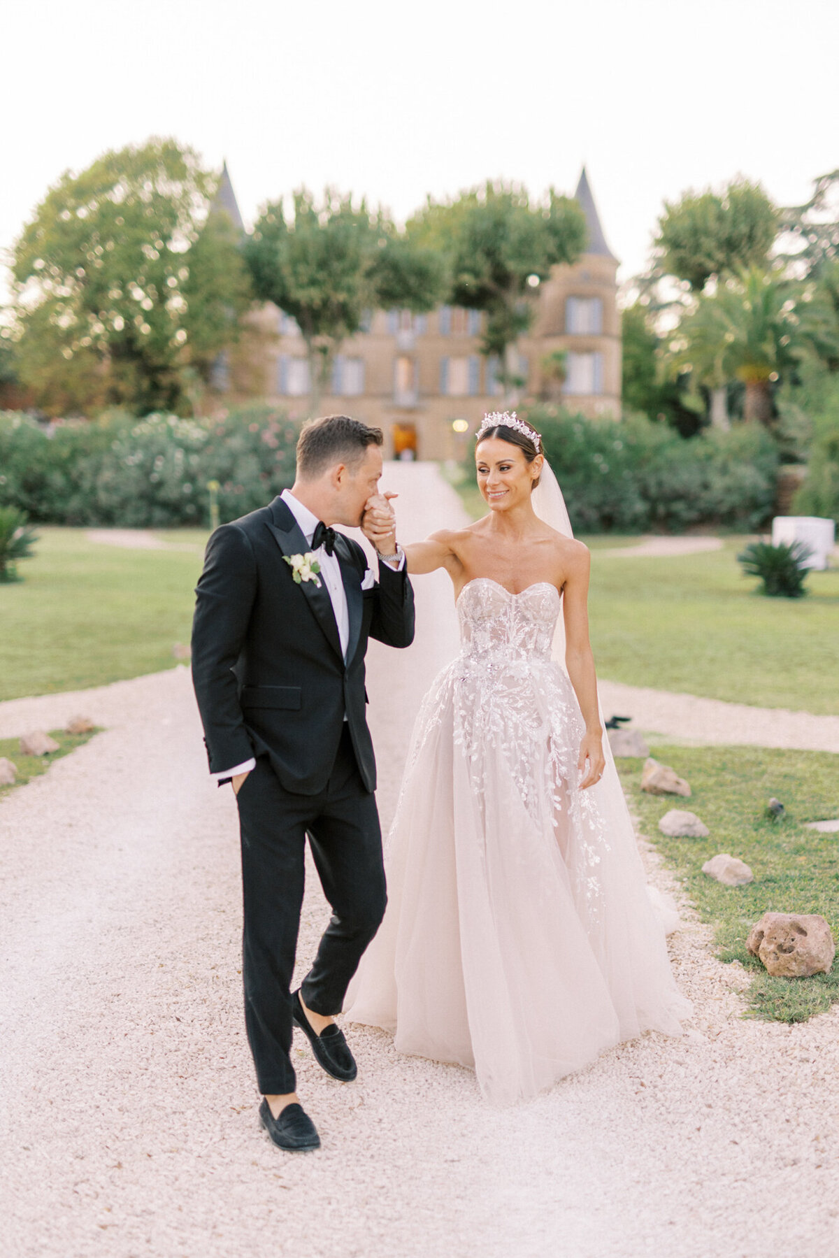 Maïlys Fortune Photography Husband Wife Wedding Weddings Photography France Switzerland Italy Timeless Dreamy Imagery Bilingual French English Destination Weddings Destination Wedding Provence French Riviera Paris Lake Como Tuscany124