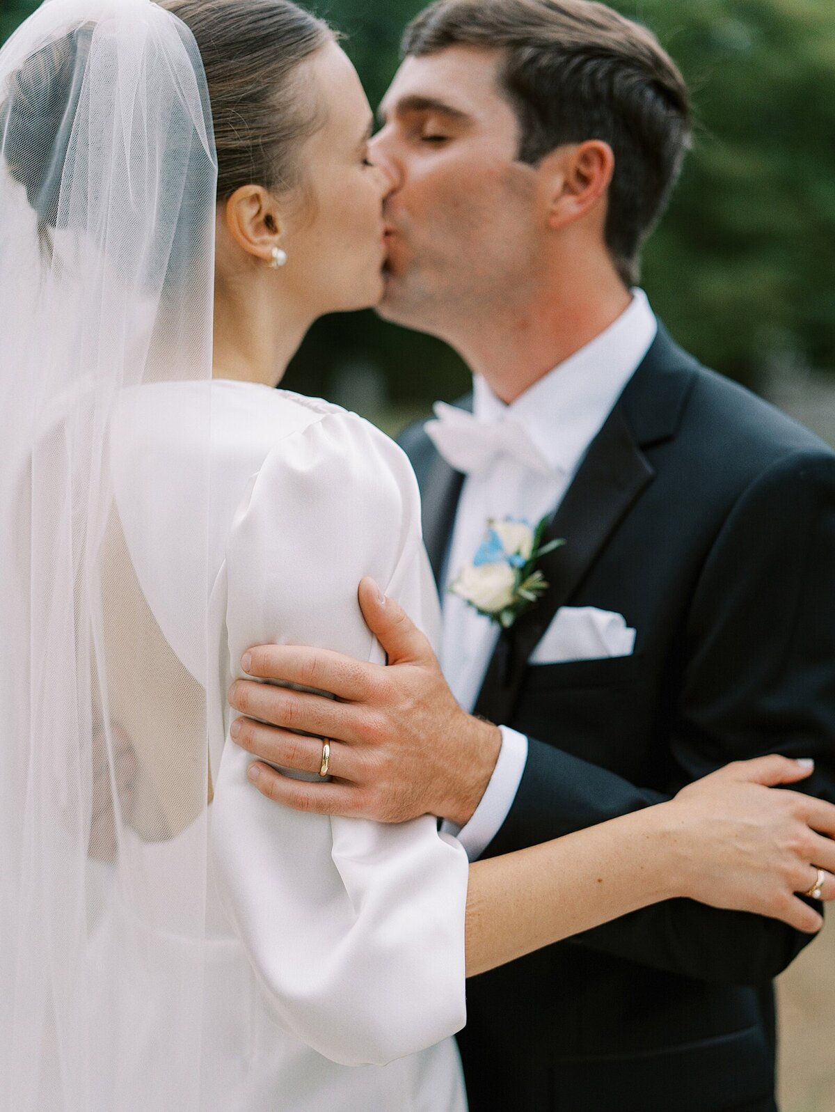 Chicago-Detroit-Catholic-Wedding-Photographers-_0030