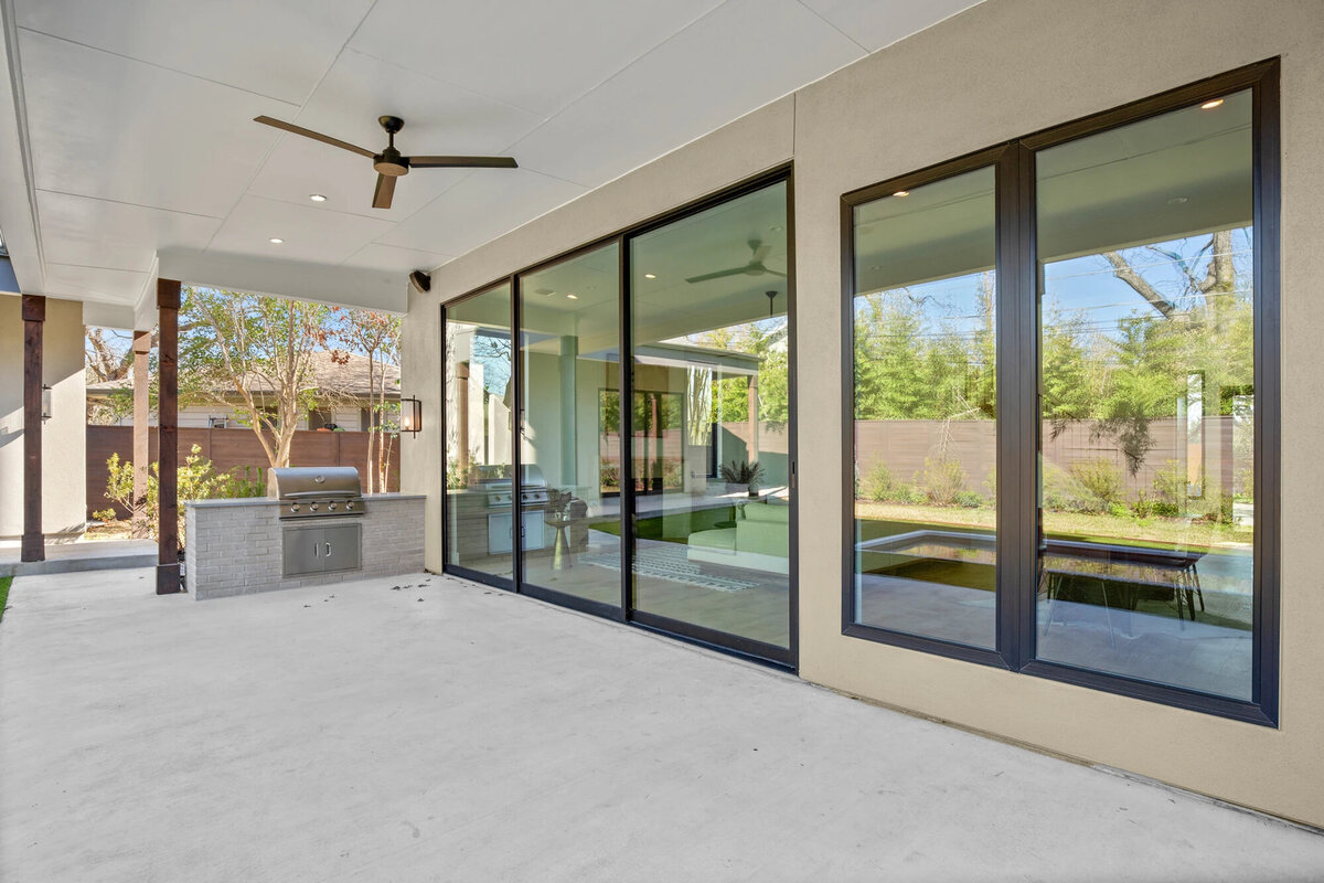 2404-sonora-court-exterior-4