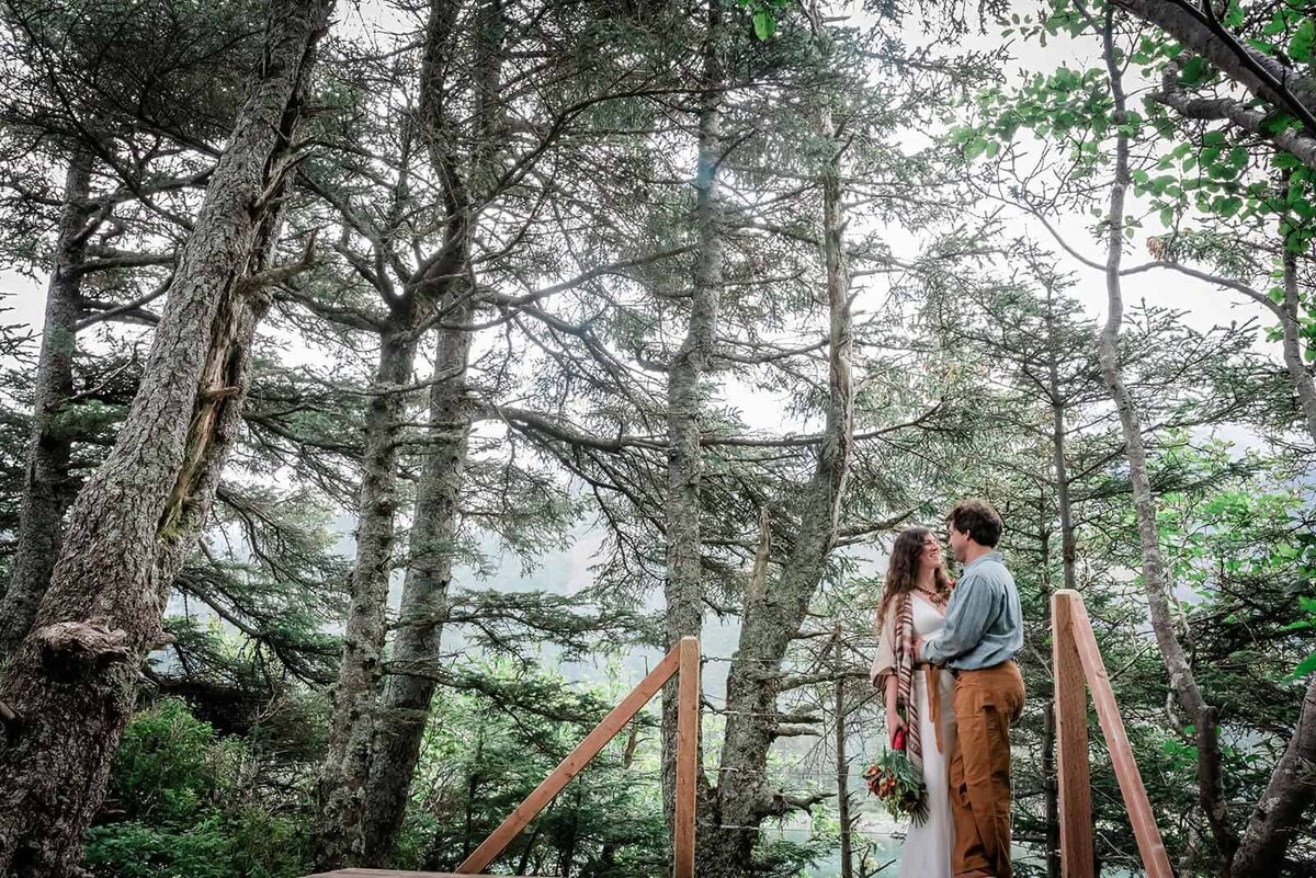 adventure-elopement-ceremony-venues-and-lodging-in-seward