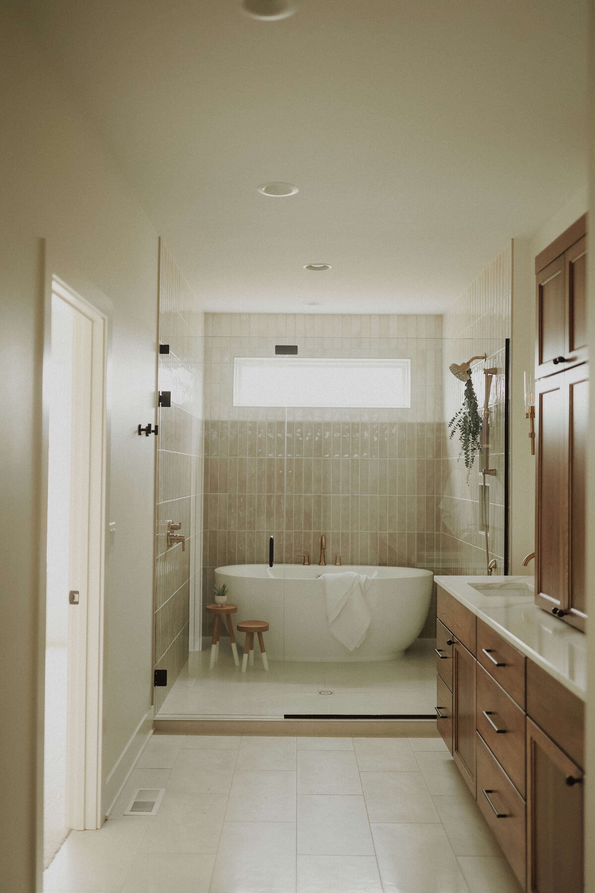 3029-Bathroom-Grimes-Central-Iowa-Custom-Home-JRL-Builders-3F1A4430