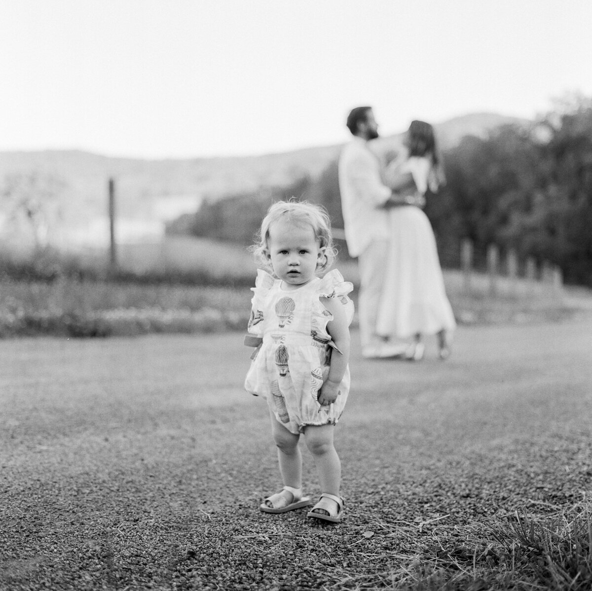 spring-outdoor-lifestyle-family-photos-charlottesville-va-amy-nicole-photography-0061