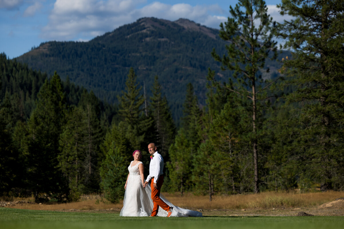 wedding-bride-groom-portrait-mountain-kellogg