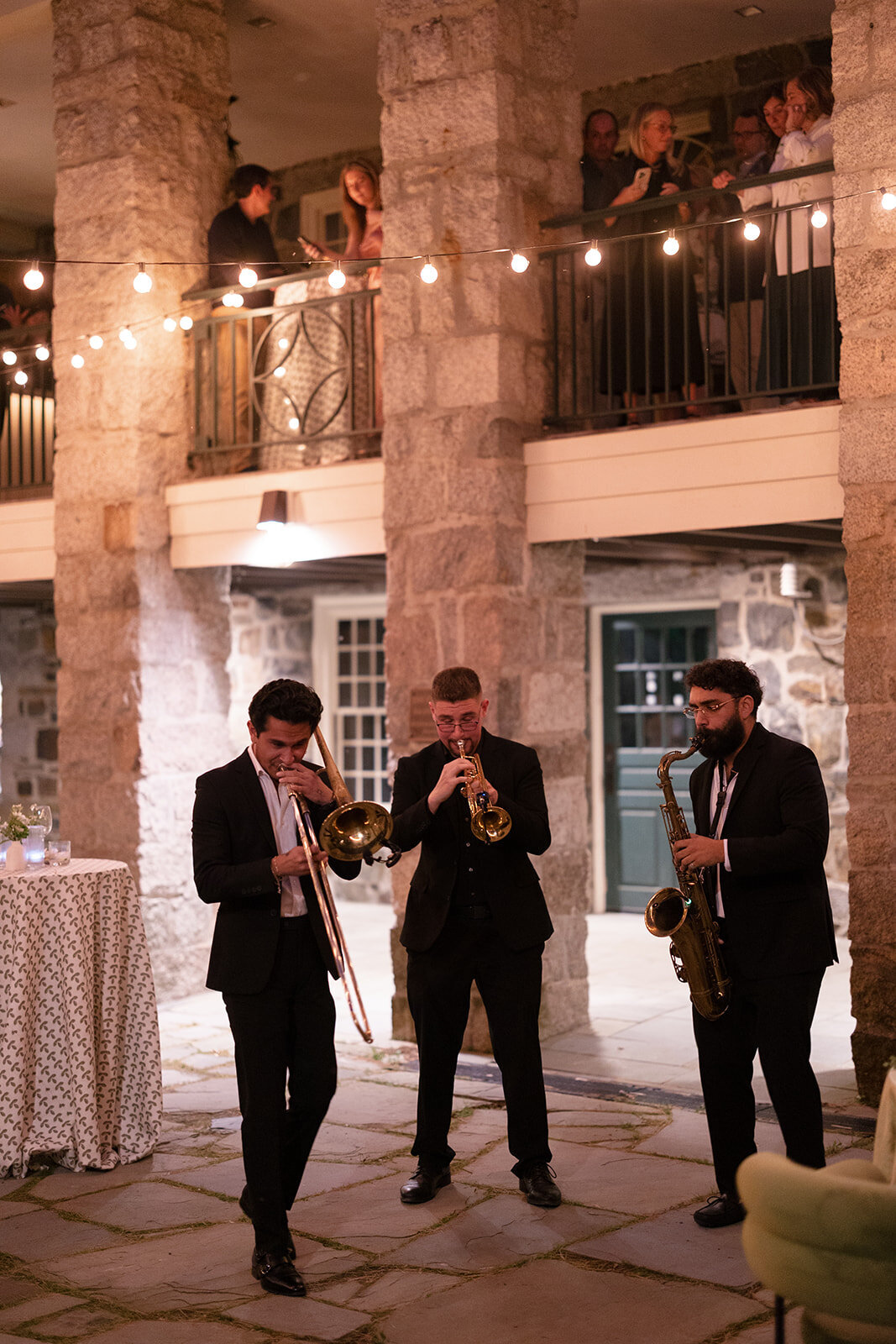 live-jazz-musicians-at-graduation-party