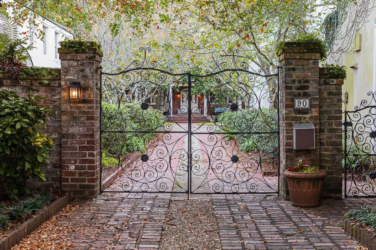 charleston-iron-gate-king-street-5496