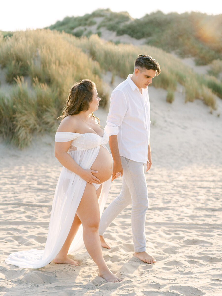 Angelina en Niels Zwangerschapsshoot Duinen Bloemendaal - Kaylee Burger Fotografie-66