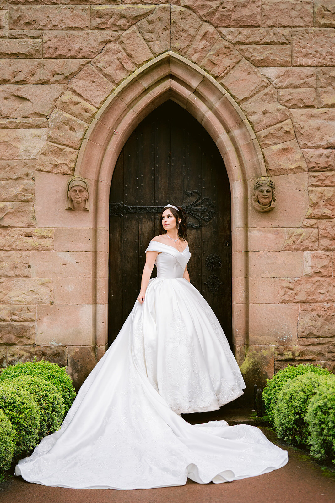 peckforton-castle-wedding-photos-312