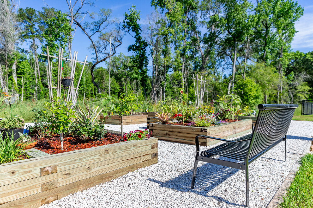 042324ROCHESTERPARK-22