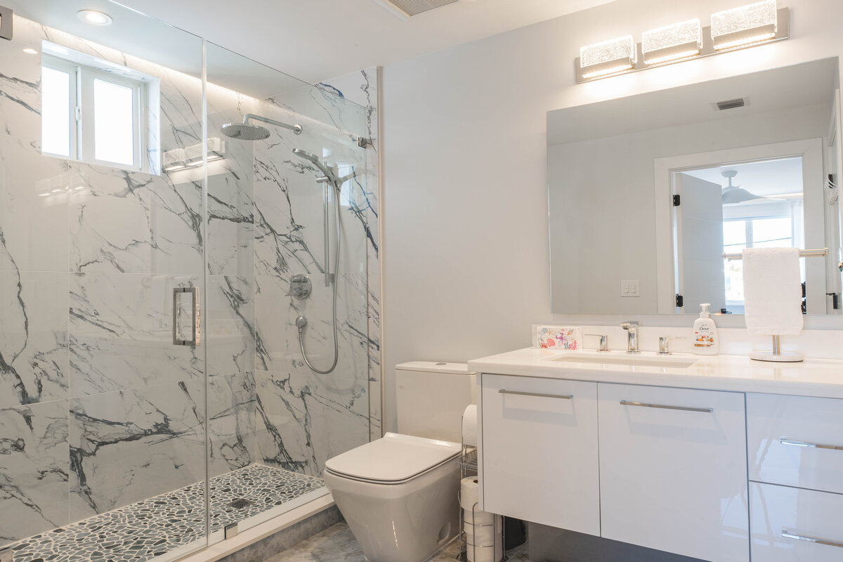 Bathroom 2 (1)