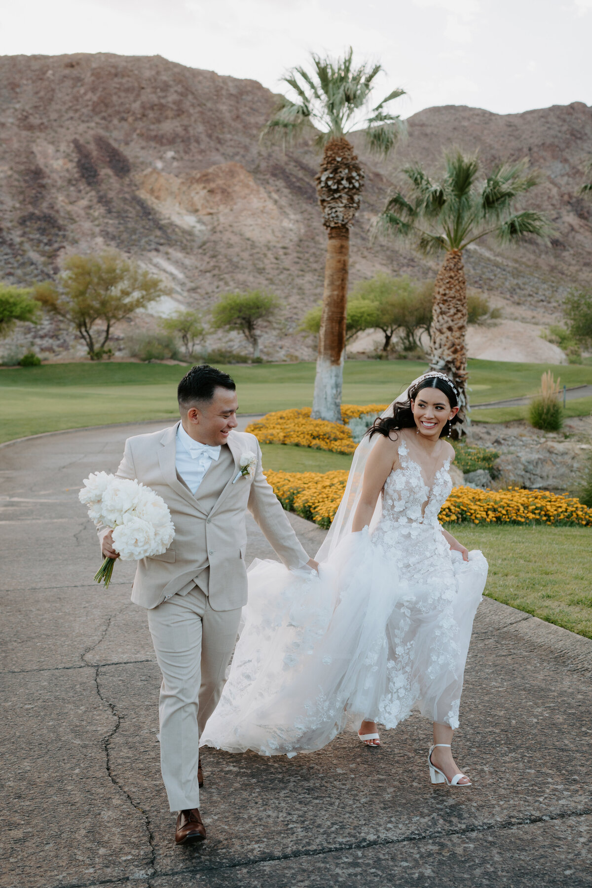 of-the-desert-flor-las-vegas-wedding-florist-lake-cascata-golf-club-0014