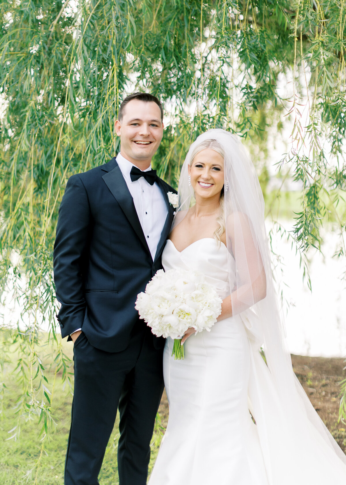 Hannah-and-Kyle-Wedding-Preview-Emily-Nicole-Photo-158
