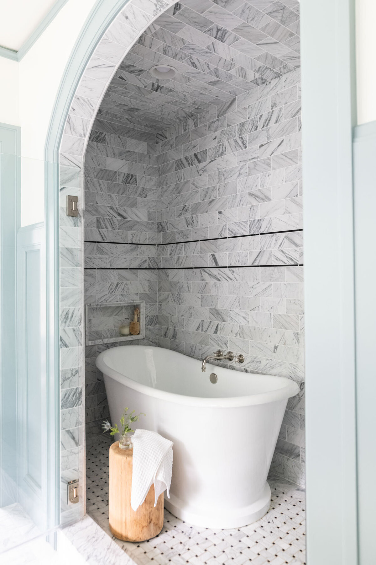 SIL & PARK - The Heart House_Cleveland Interior Designer - Home Design Renovation Kitchen Bathroom Custom Interior - 25