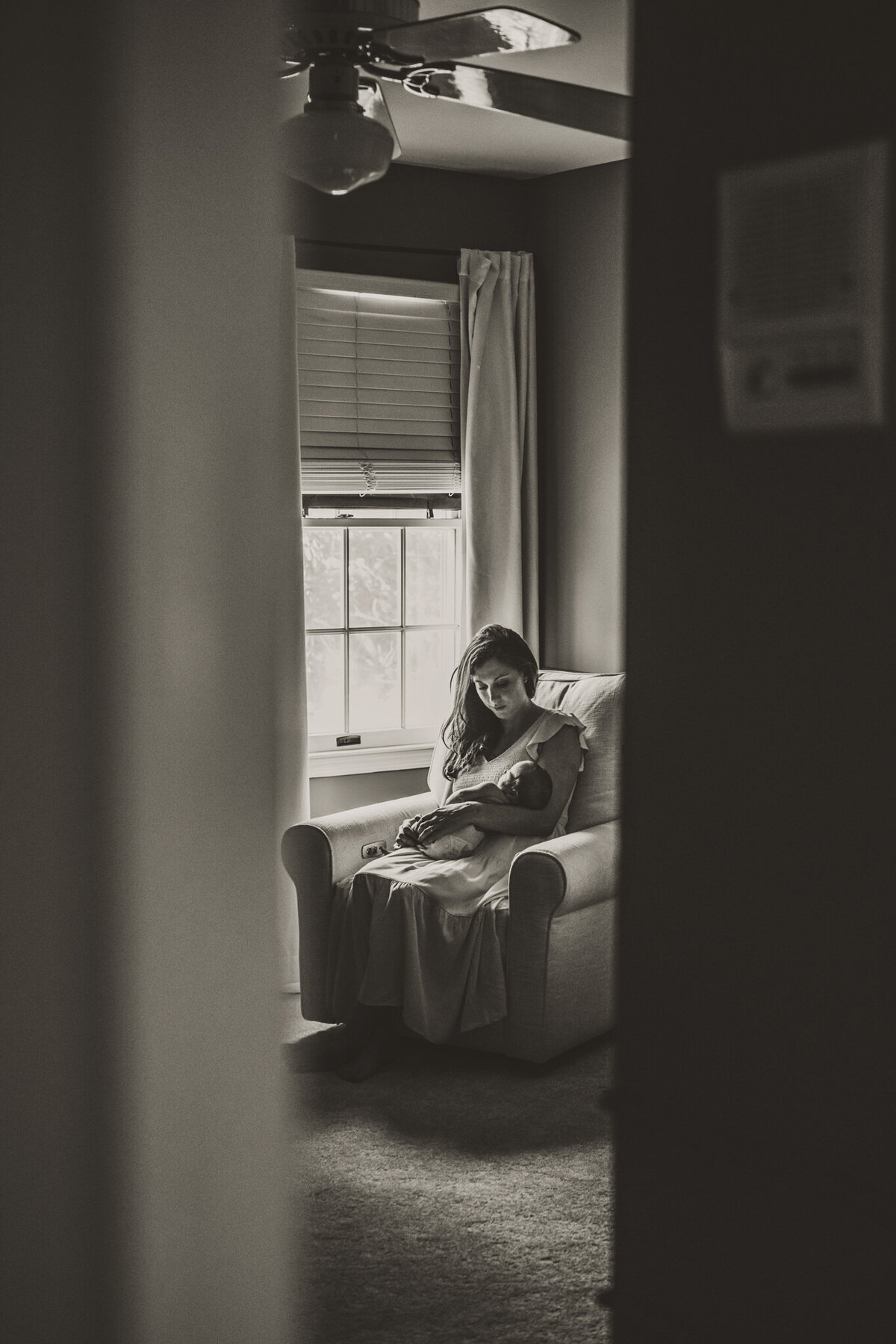 Black-white-newborn-photography