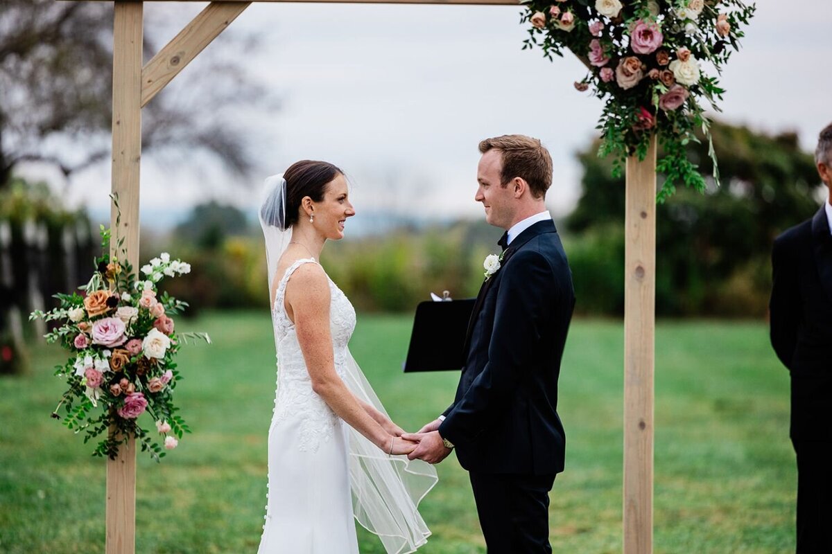 jonathan-edwards-winery-wedding-margit-anne-photography-19