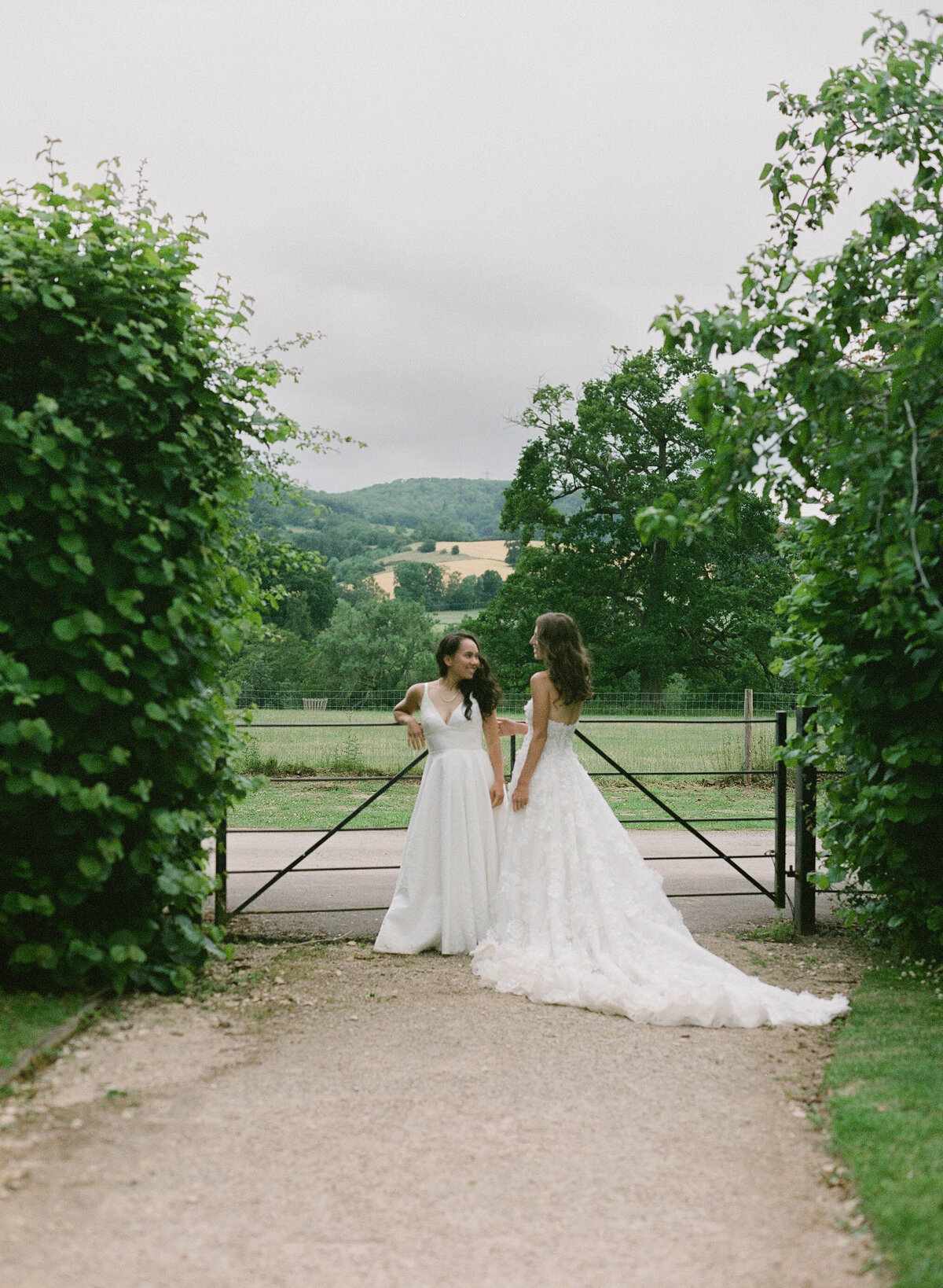 cotswolds-film-wedding-photographer-destination147