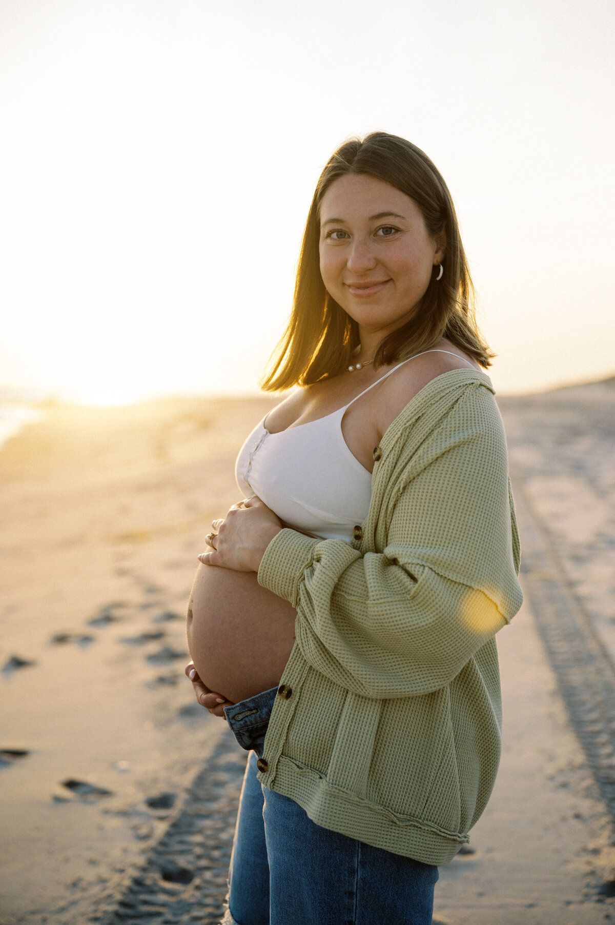 CapeMayLighthouse_BeachMaternitySession_TaylorNicollePhoto-51