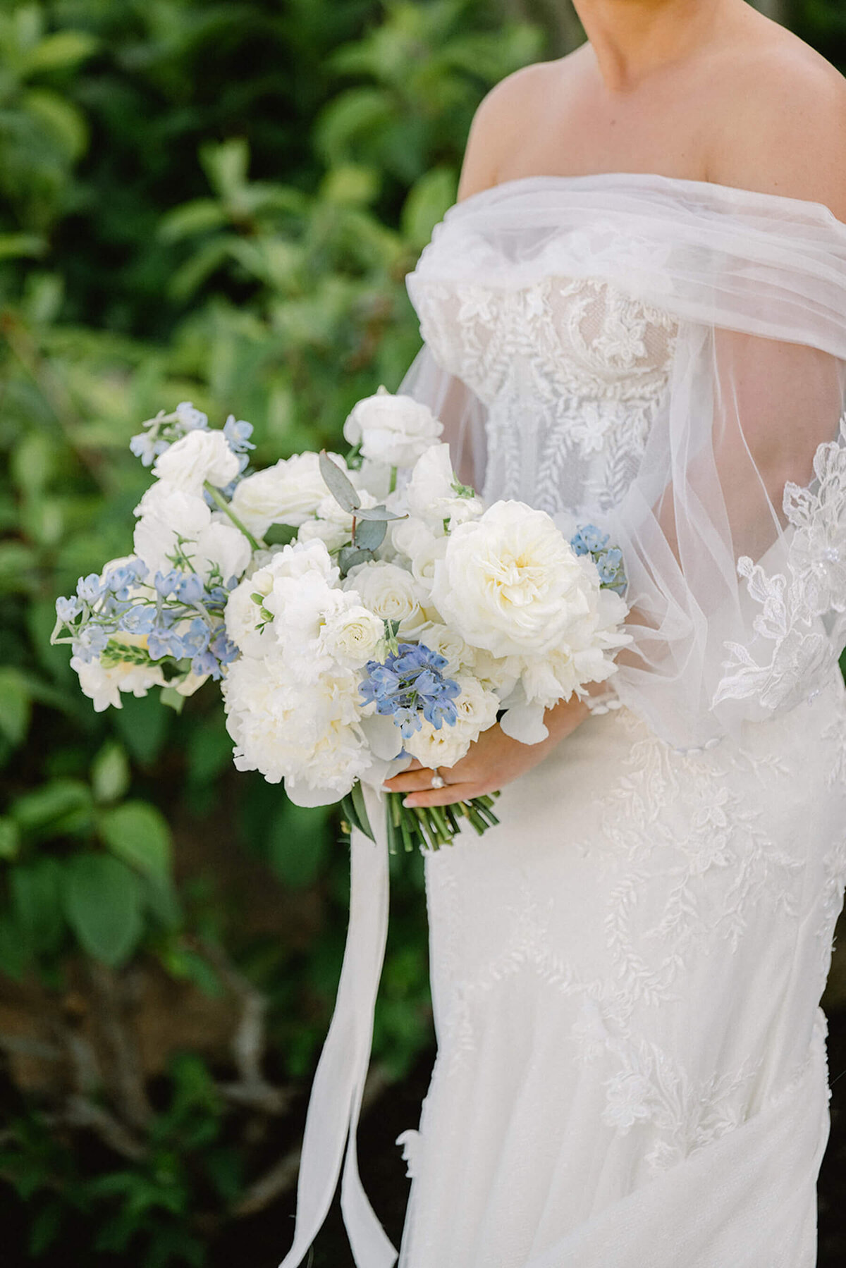 wequassett-resort-harwich-spring-wedding-florals-10