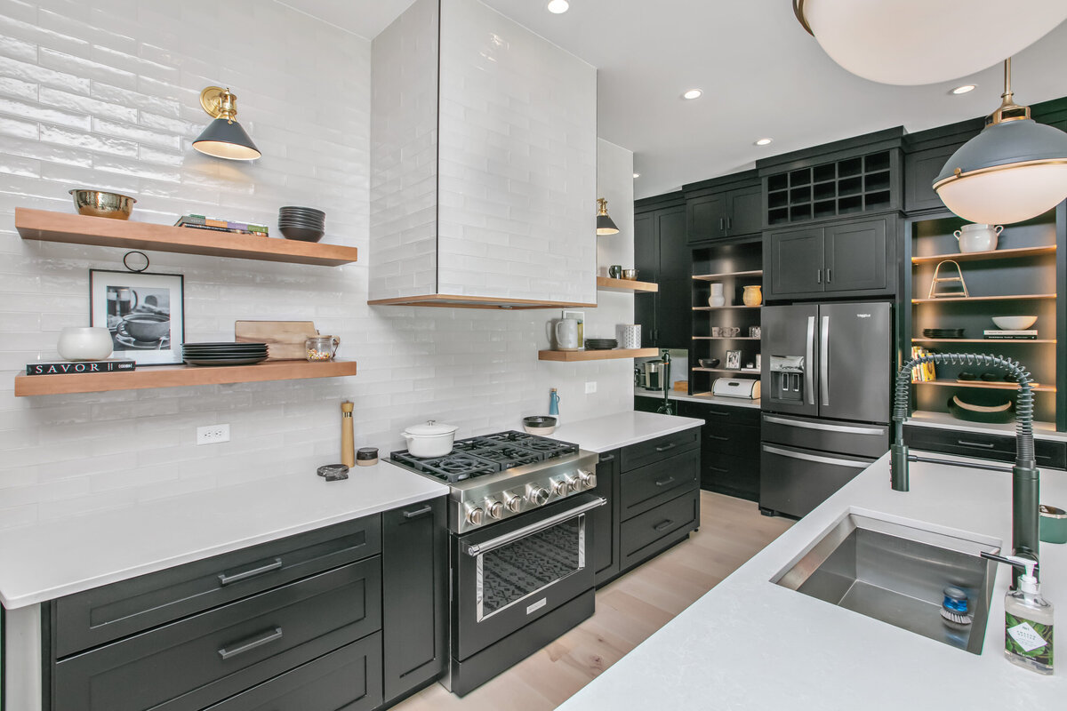 21965 Howell Dr Cassopolis MI-print-014-034-Beautiful Custom Kitchen-4200x2800-300dpi
