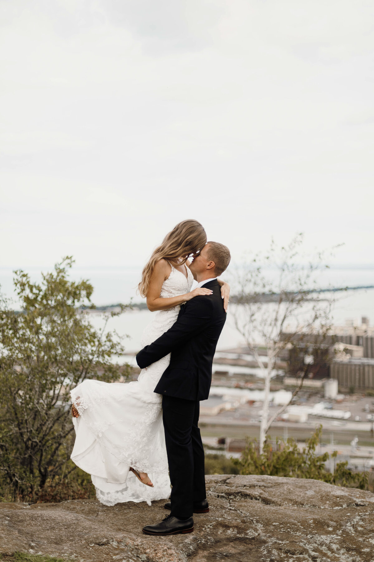Duluth-Wedding-Photographer-Lydia-Evelyn-Photography-149