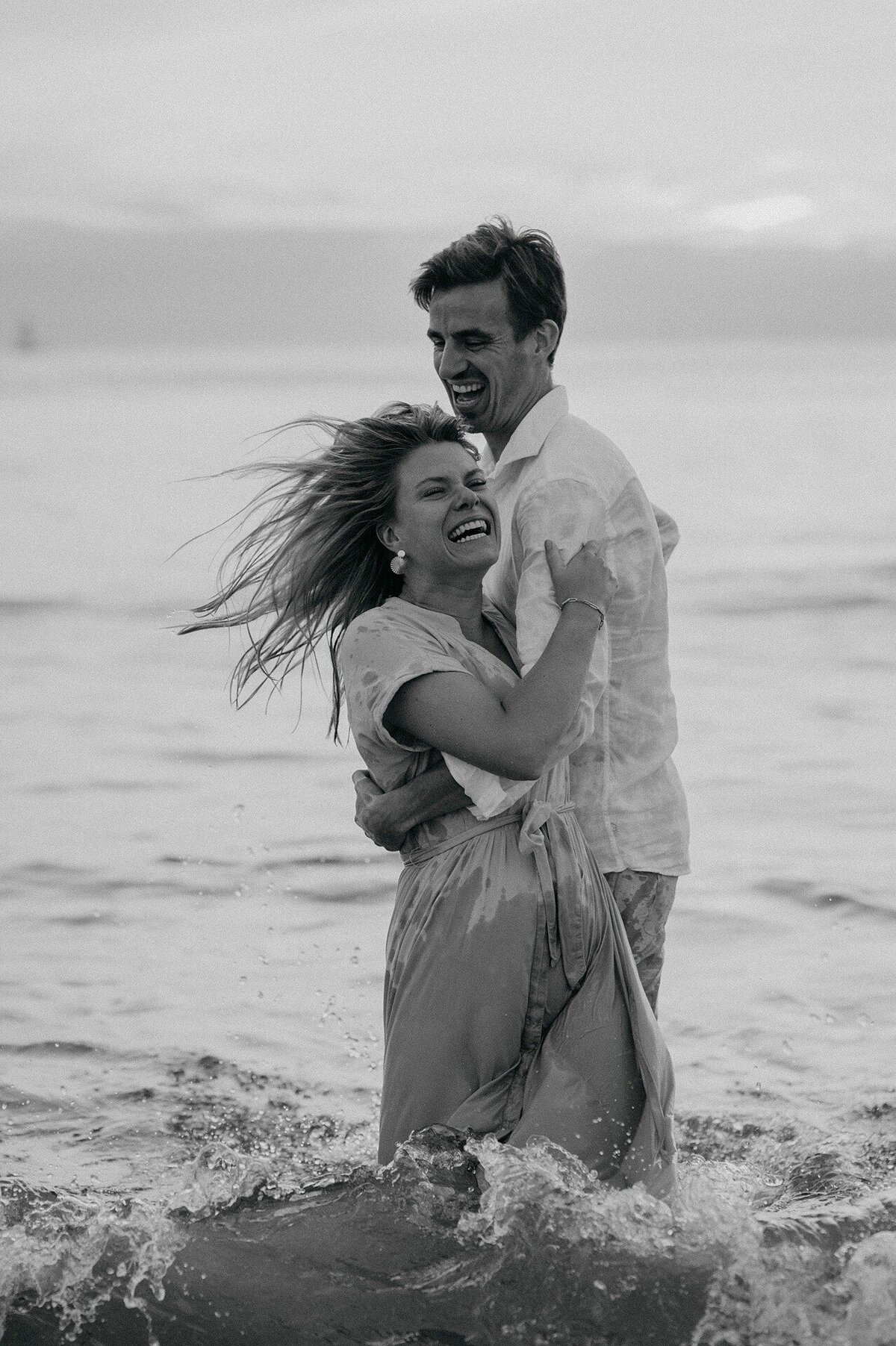 loveshoot-strand-den-haag-louise-boonstoppel-fotografie_0144