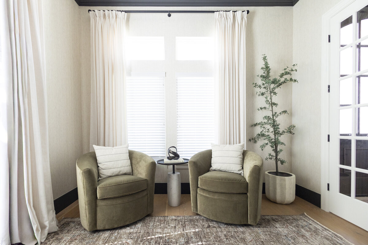 Sterling Creek Collins & Co. 2025   Images © The Branded Boss Lady 150