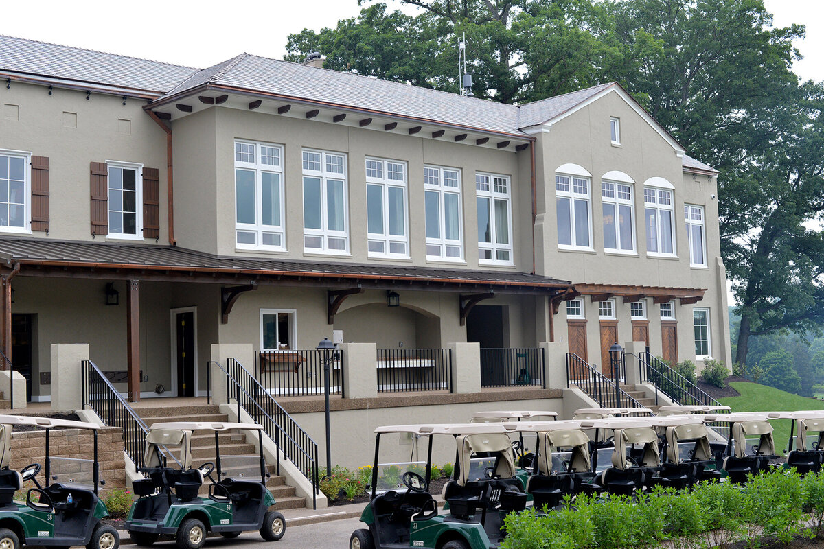 golf cart staging area at Fox Chapel Golf Club