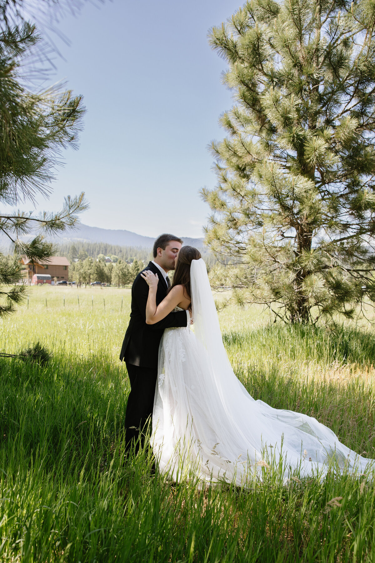 jennifer-marcilliat-idaho-wedding-photographer---45