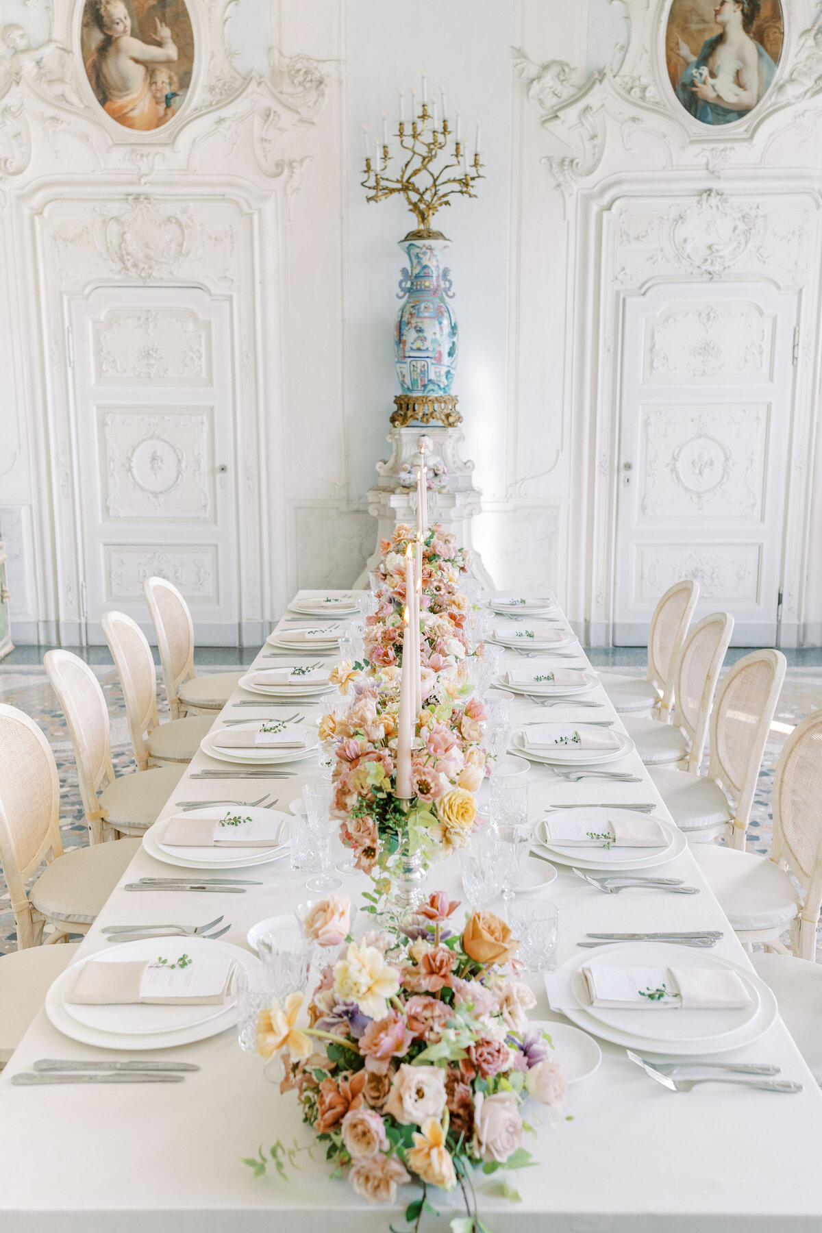 Villa Sola Cabiati wedding on Lake Como full of color and life photographed by Italy Wedding photographer