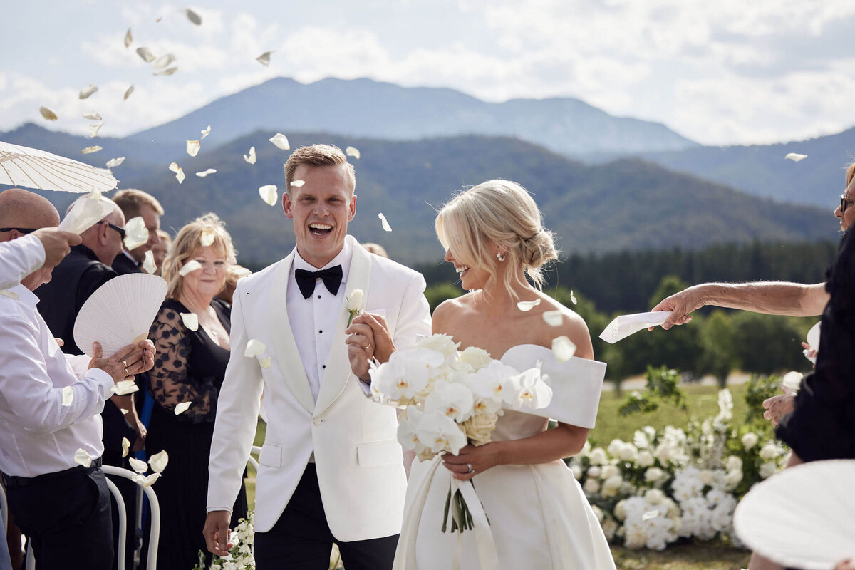 HR_EandG_Feathertop_LostinLovePhotography_wedding_24