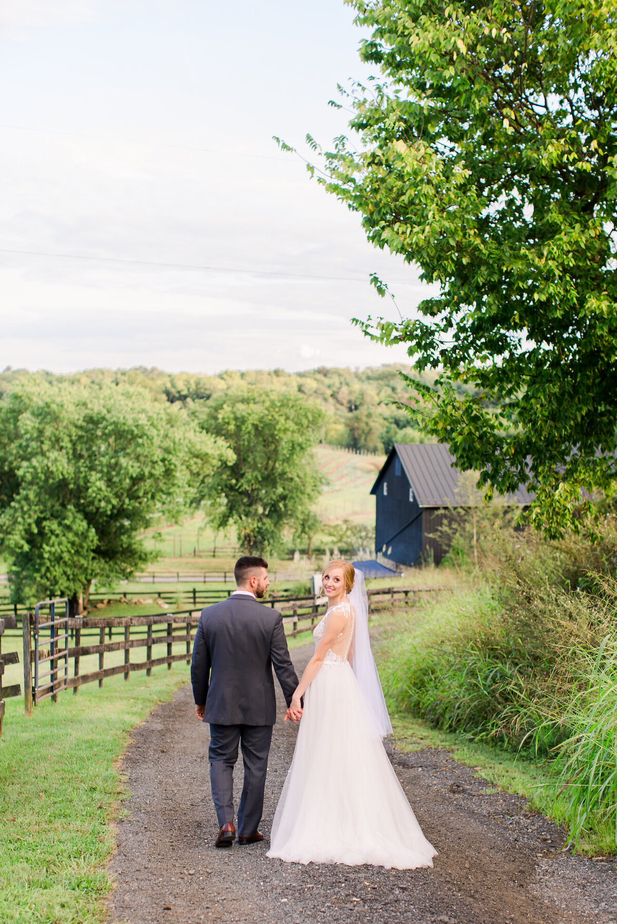 tranquility-farm-rustic-august-wedding16