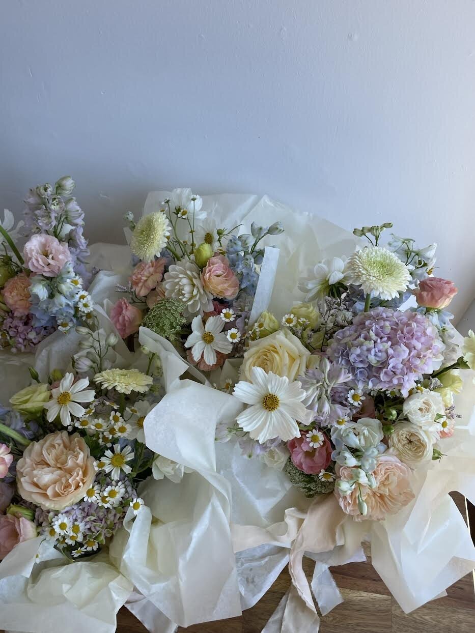 Bee's Blossoms Floral Studio Gold Coast Australia Florist Wedding Event Floral Design Flower Workshops Retail Deliveries Belle Clark Whimsical Romantic Lush Flowers Wedding Bouquets Centerpieces 1-3