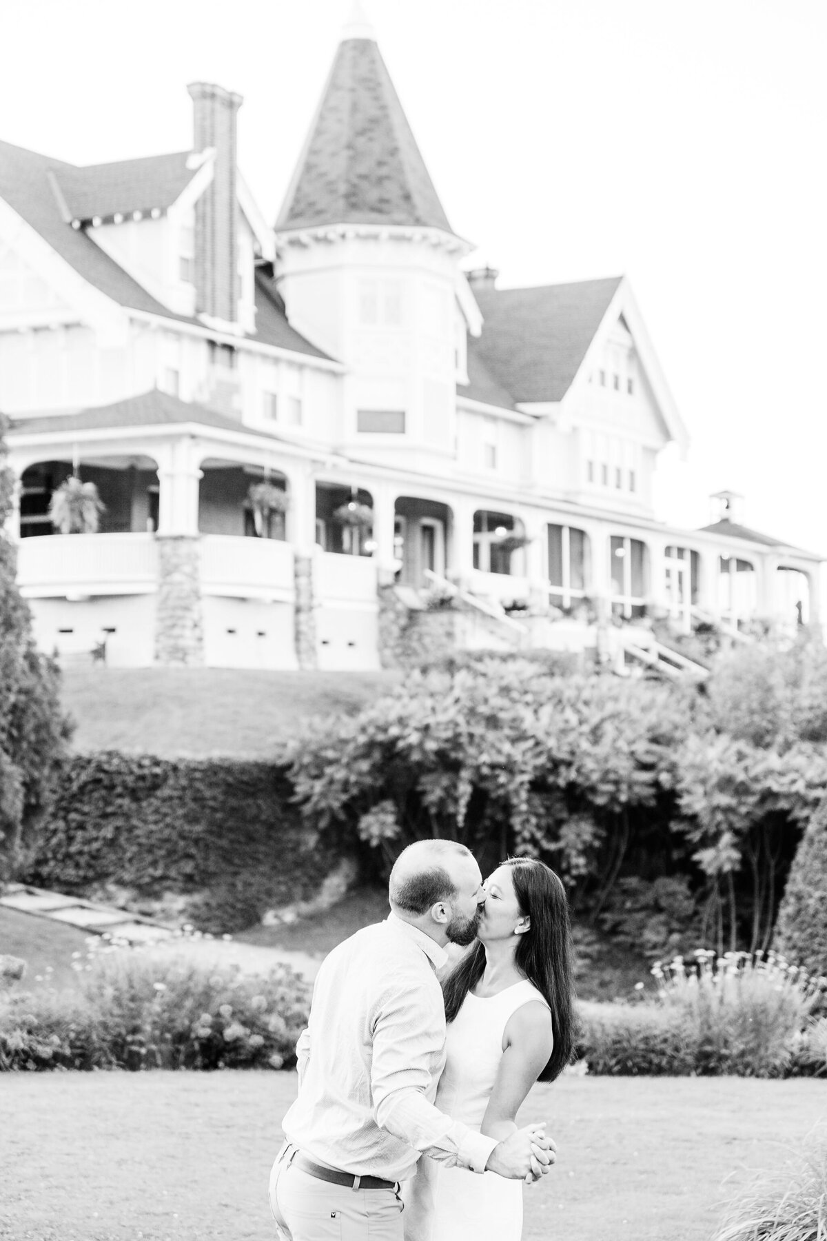 Jillian and David Engagement Sneak Peeks - Dylan and Sandra Photography -43