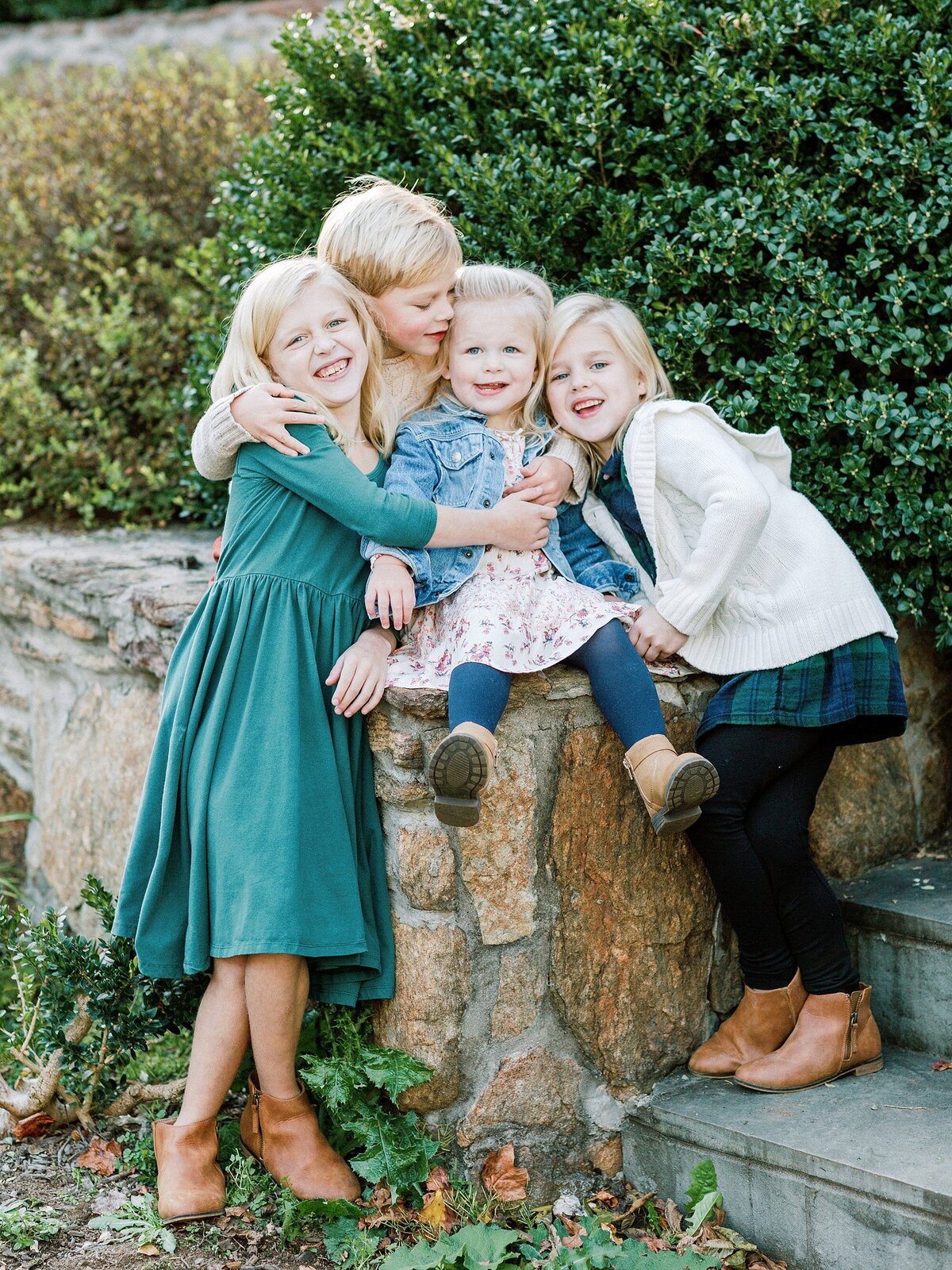 fall-family-photos-at-home-crozet-virginia-amy-nicole-photography-0097