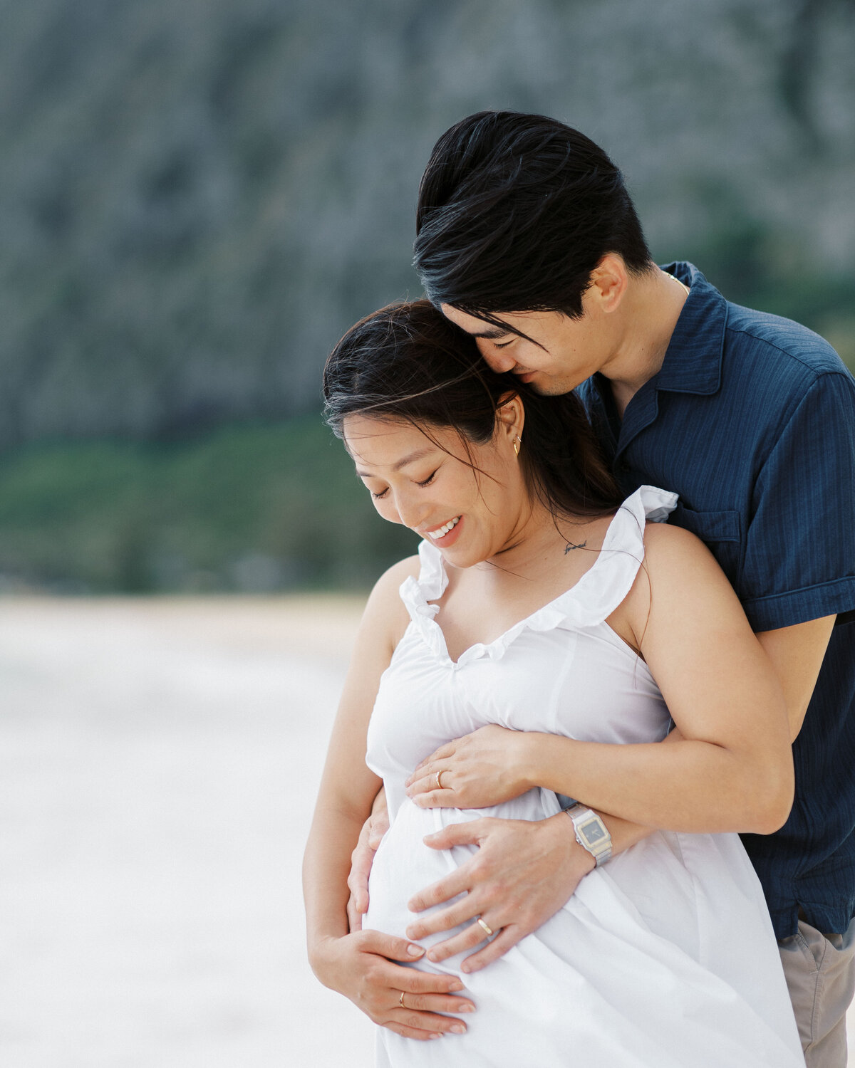 SundayIndigo_Maternity-Oahu-Couple-5