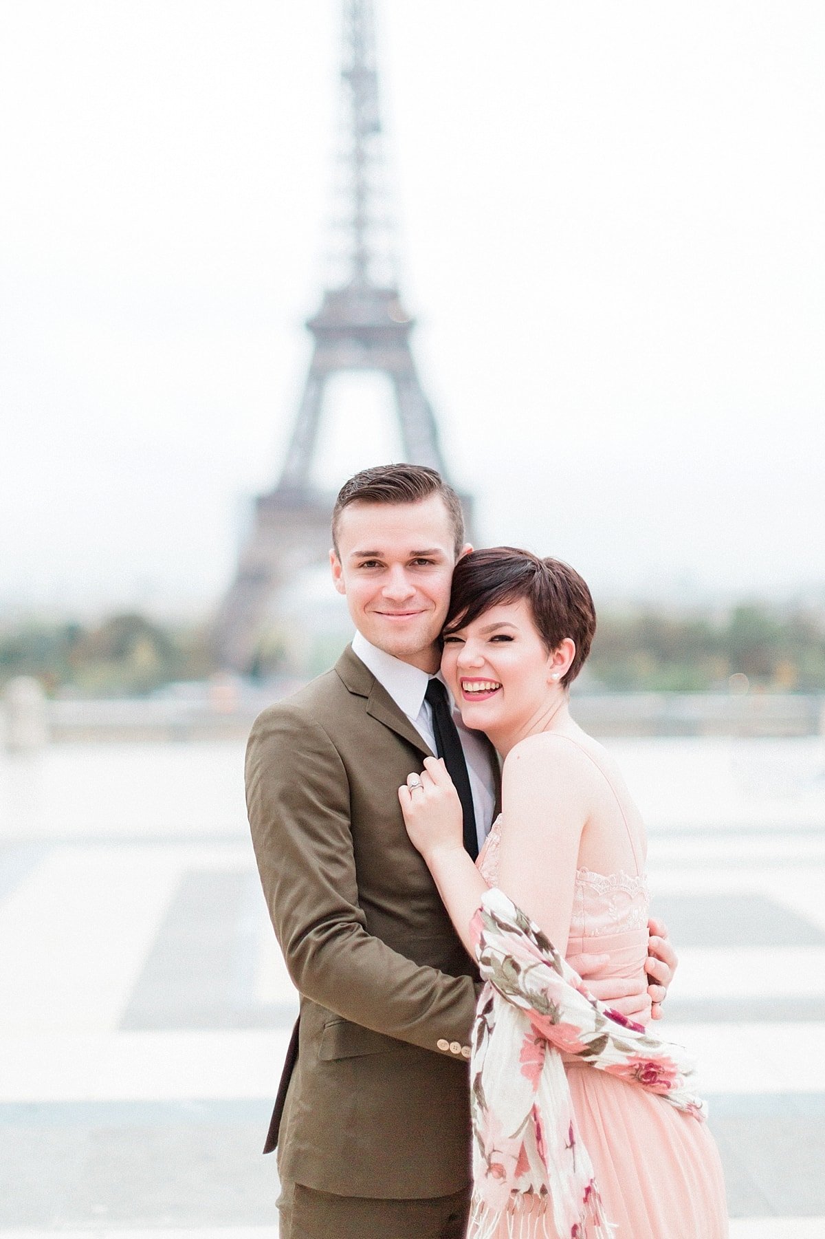 Fall Paris anniversary session at the Eiffel Tower photographed by Alicia Yarrish