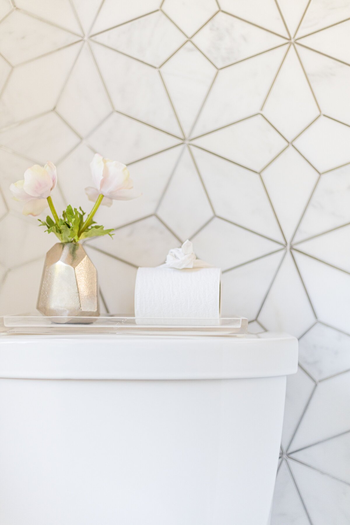 brookline-modern-bathroom-marble-tile