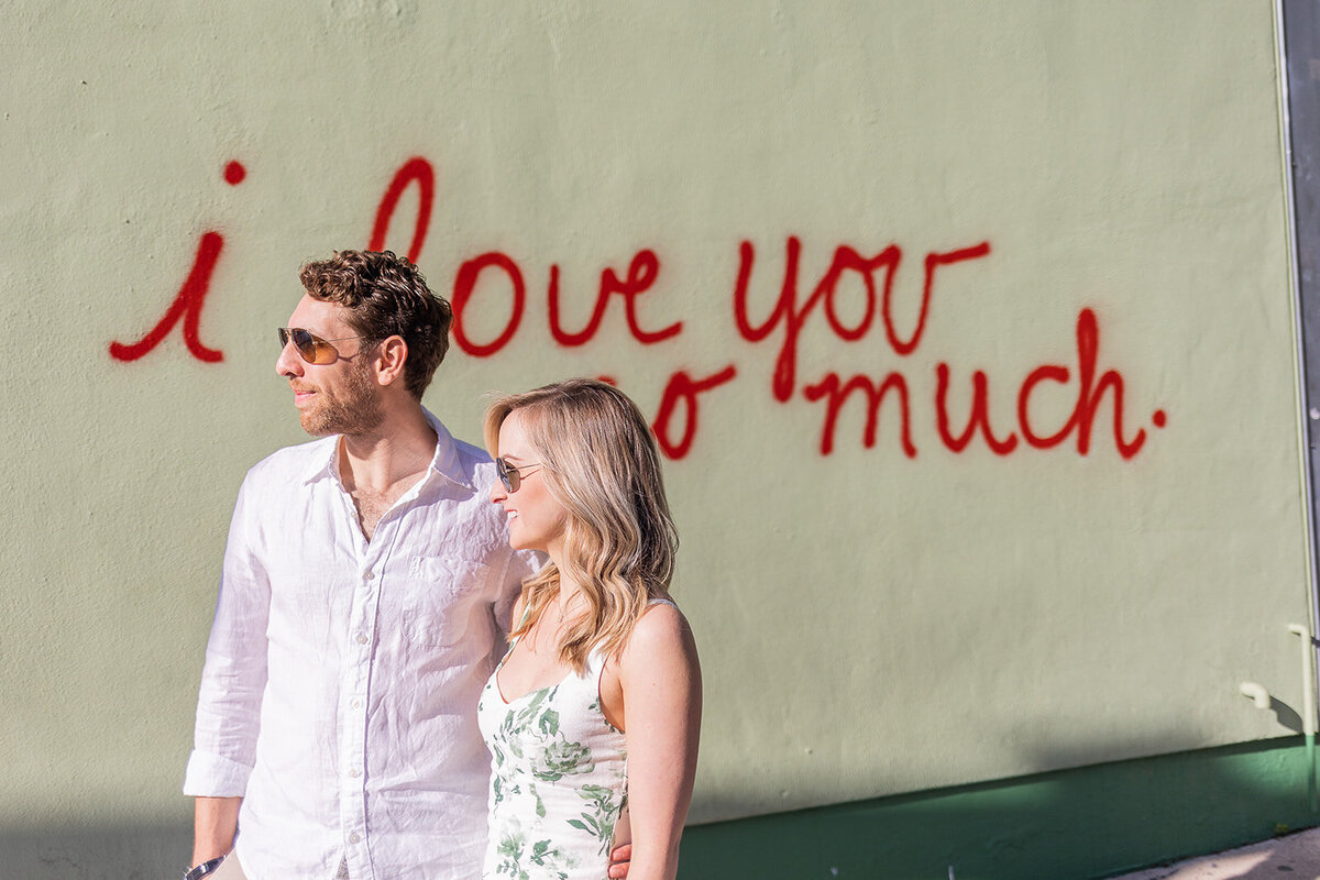 Colorful_south_congress_ausitn_engagement_photos9
