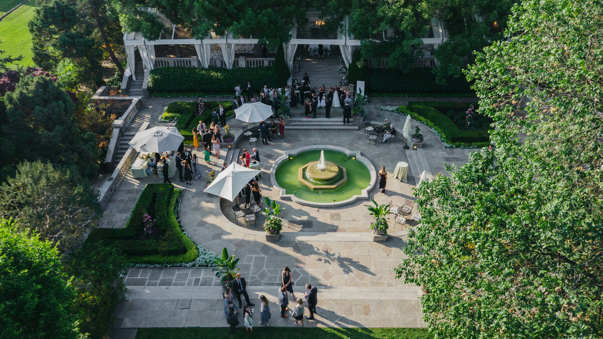 Cacie_Carroll@CacieCarrollPhotography_ItalianSummerWedding_GraydonHallManor_TorontoCanada-1565