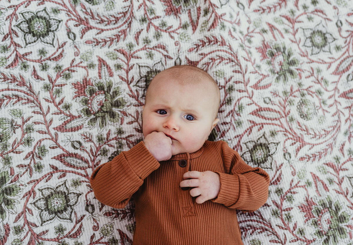 including-baby-in-family-session