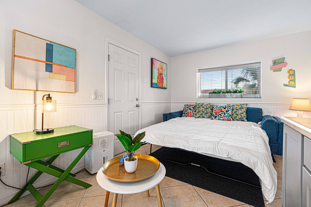 Ground Level Sofa Bed (1)