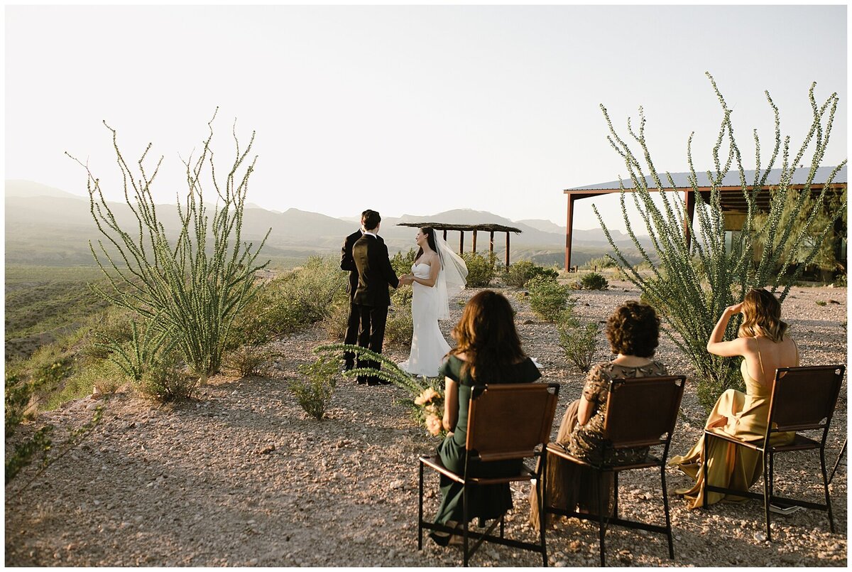 Marfa-Texas-Elopement-By-Amber-Vickery-Photography-59