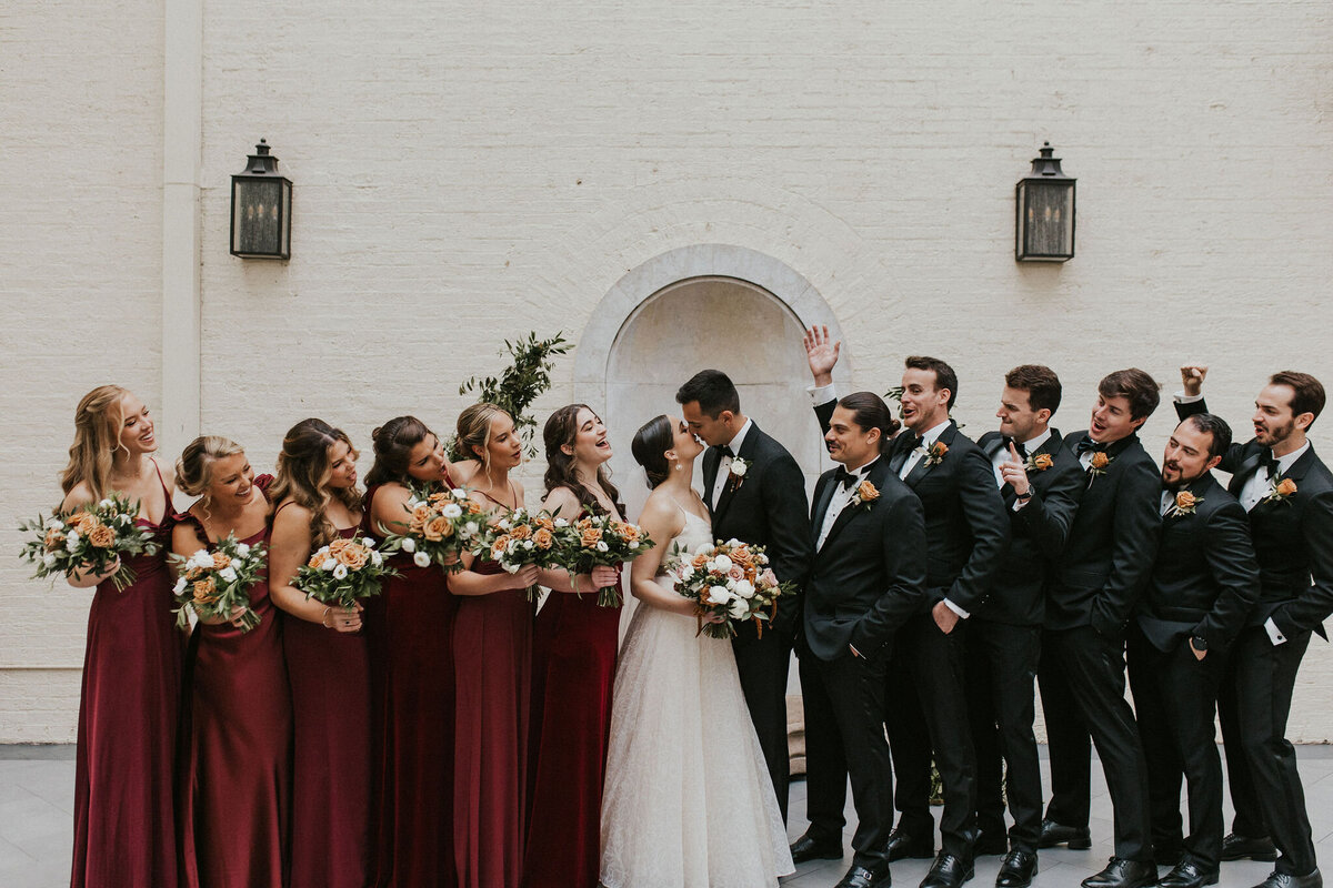 WELLING-FLORES.Wedding.EngineersClub-brdlprty-15