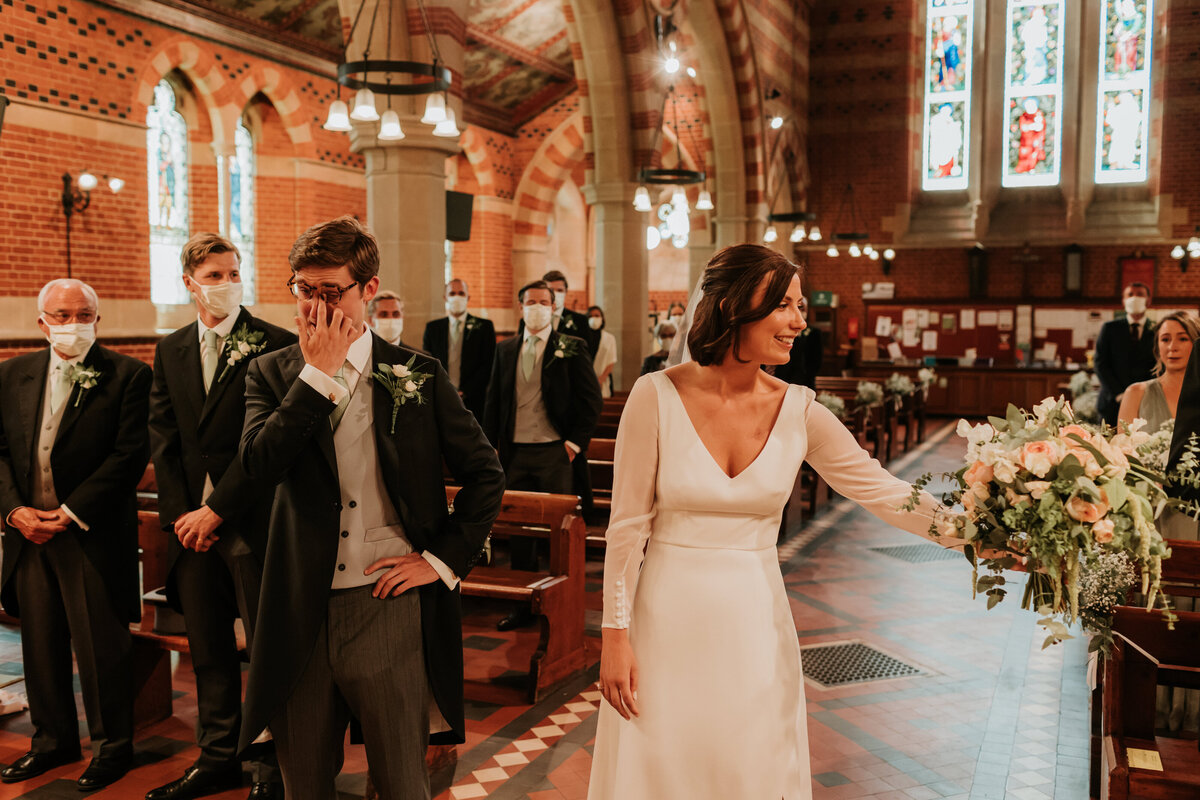 GARDEN_WEDDING_SUMMER_SUNFLOWERS_SURREY_PHOTOGRAPHER_LONDON_WEDDING_0019