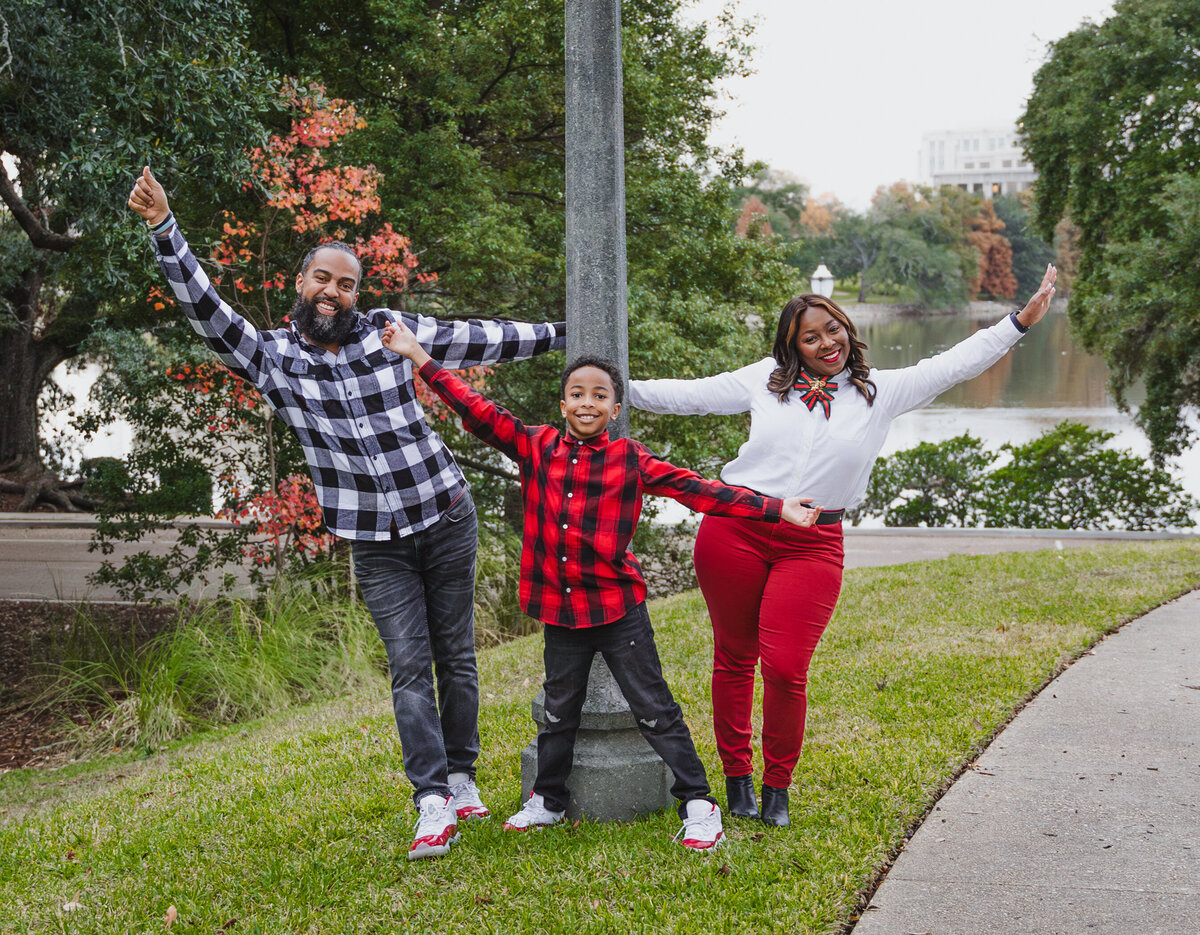 FAMILY OF 5 PORTRAIT SESSION