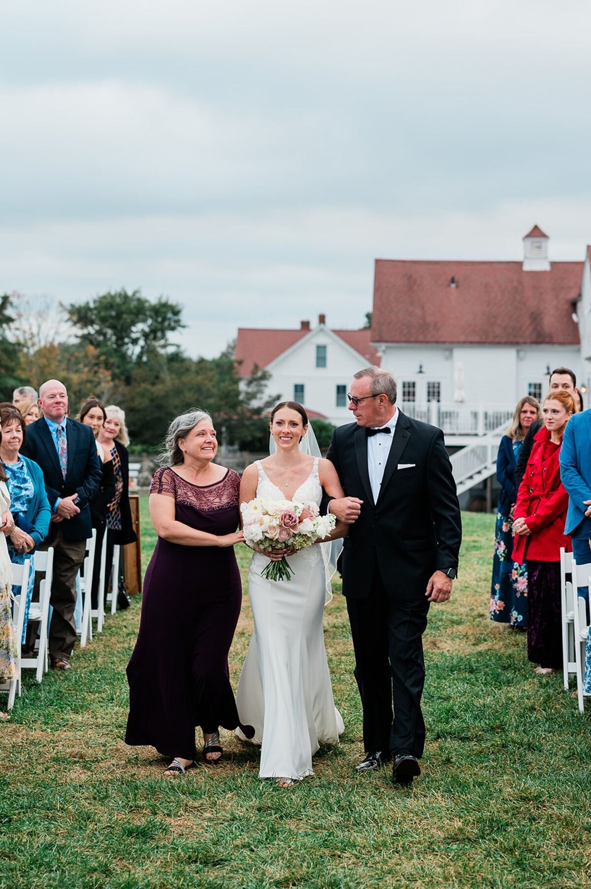 jonathan-edwards-winery-wedding-margit-anne-photography-10