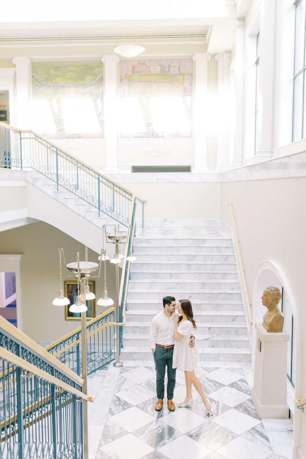 downtown-nahshville-library-engagement-session
