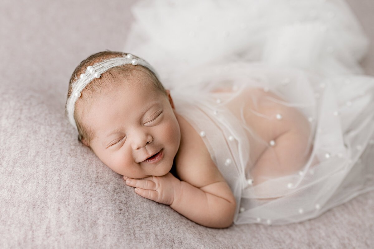 Tobis-TImeless-Treasures-Charlotte-Newborn-Photography-049