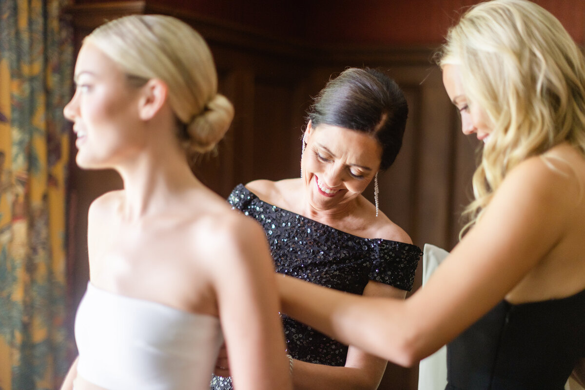 JackJackie_MissionHillsCCWedding_CatherineRhodesPhotography_NellieSparkmanEvents_KansasCityWedding10