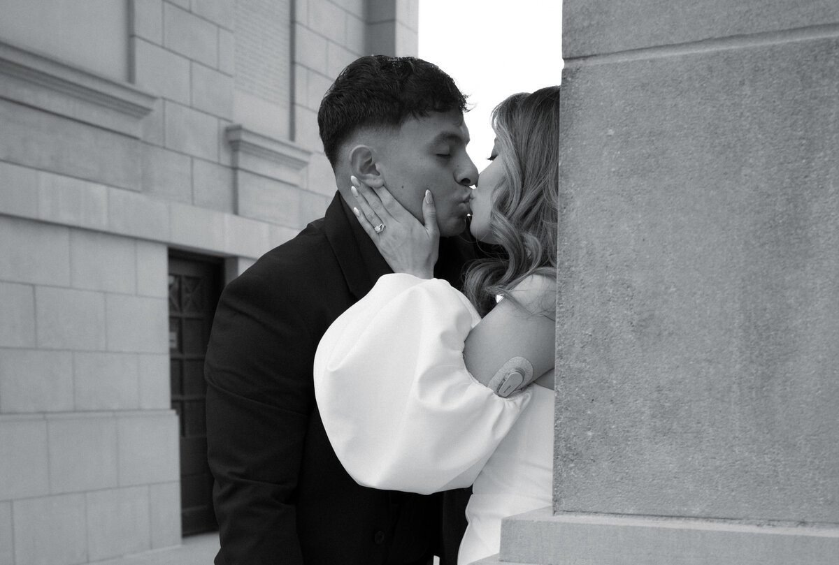 bride-groom-ceremony-atlanta-elopement-43