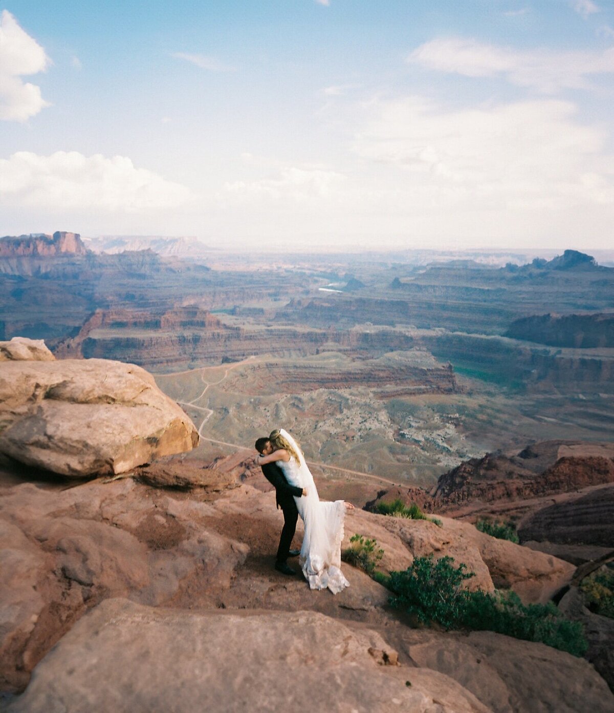 moab-wedding-photos,-moab-wedding-photographer,-moab-wedding-inspiratin,-.jpg